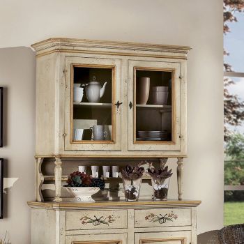 Showcase with 2 doors