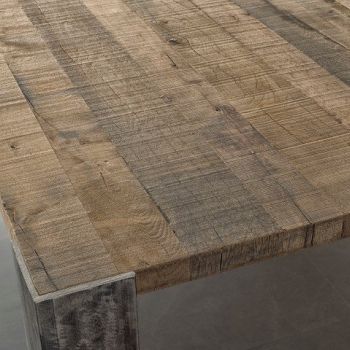 Durmast table top close-up